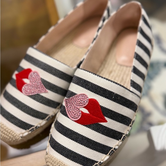 NWO BOX Kate Spade New York Women's Gimlet Heart Lips Espadrille 7.5 - Picture 3 of 7